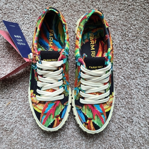 Farm Rio Black Banana Flatform Sneakers Size 8 - Picture 2 of 8